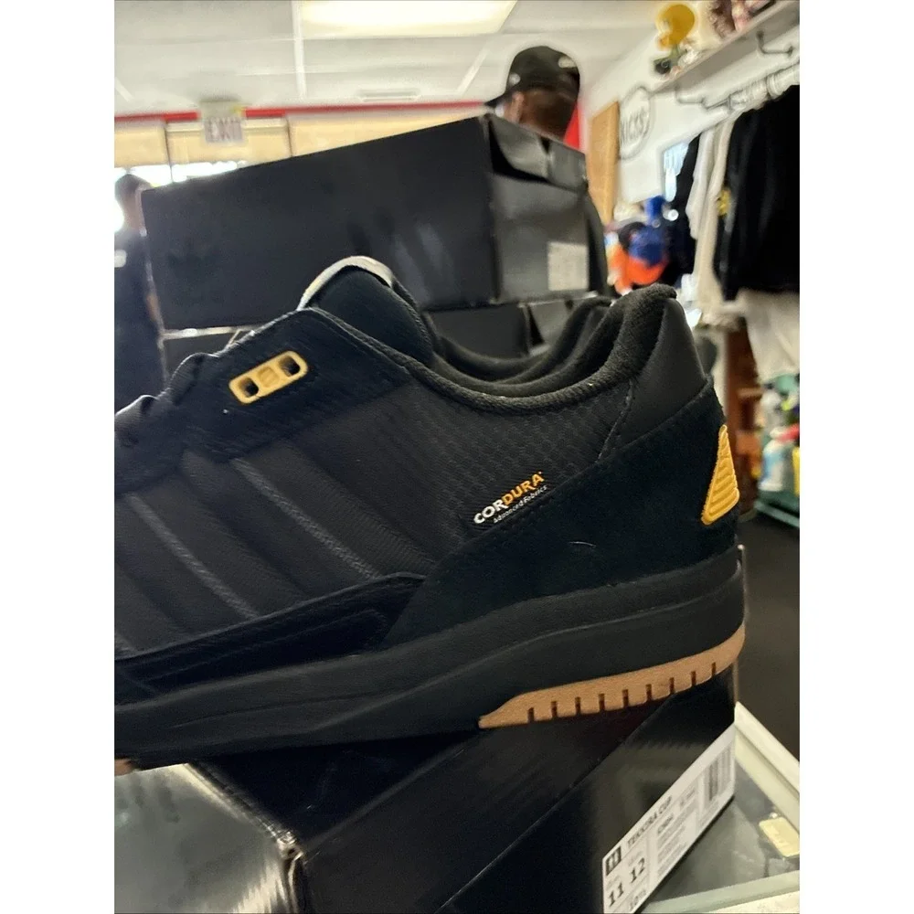Adidas Tekkira Cup Mens Black Gum Athletic Sneaker KJ5054 New In Box US 11